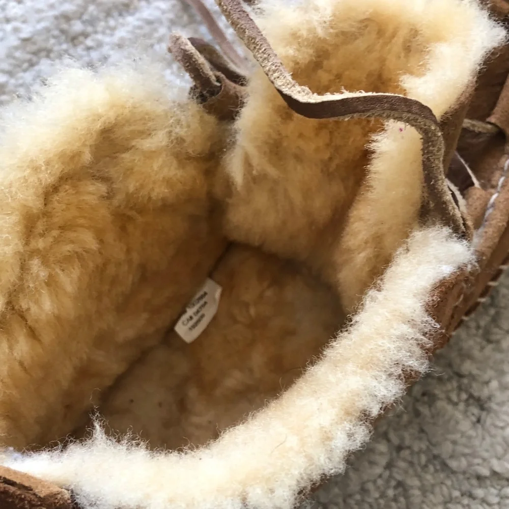 L.L. Bean Womens Brown Shearling Slippers. Beautiful like new condition! - Picture 4 of 7